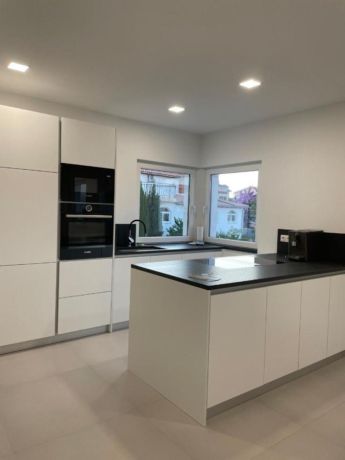 Apartment Rahat Ližnjan Kültér fotó
